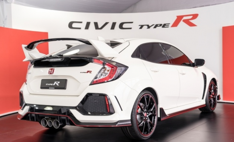 Honda Civic 2017 độ body và đẩy công suất lên gần 300 mã lực tại Sài Gòn