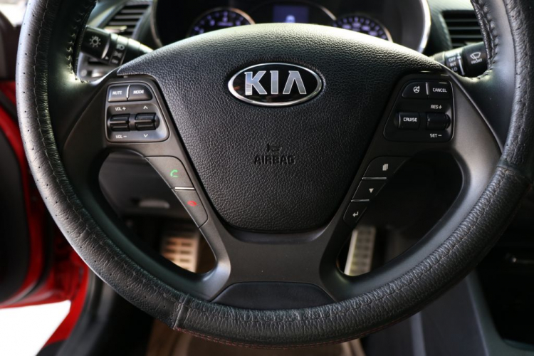 Kia K3 2.0AT 2015, Màu đỏ, 39.000km, giá thương lượng, hỗ trợ trả góp