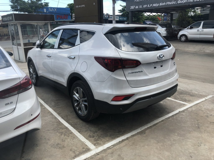 chỉ 1 xe duy nhất Santafe full dầu