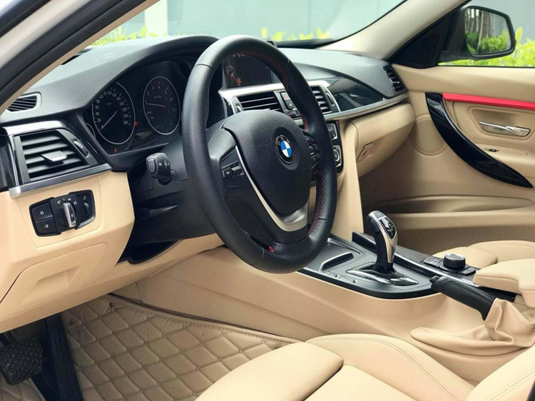 BMW 330i (F30) độ phong cách BMW M3 (F80)