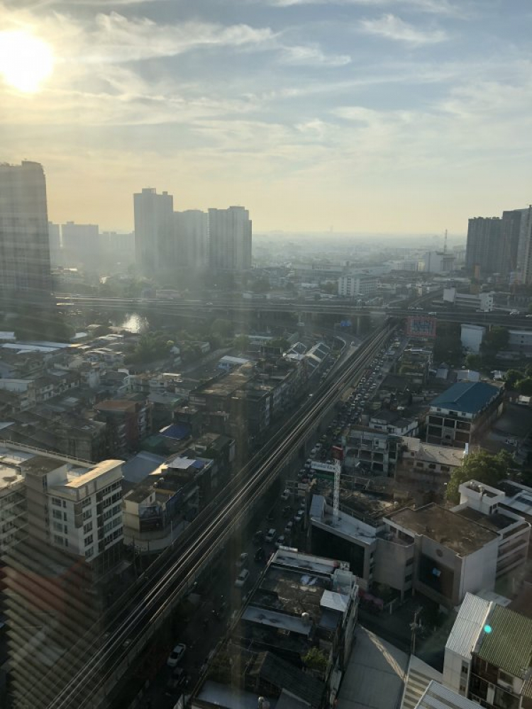 Phạm văn Đồng phân luồng giao thông mới !! Phạm văn Đồng phân luồng giao thông mới !!