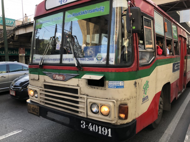 Phạm văn Đồng phân luồng giao thông mới !! Phạm văn Đồng phân luồng giao thông mới !!