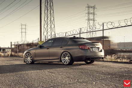 Matte-Black-BMW-5-Series-On-Vossen-Wheels-2.jpg