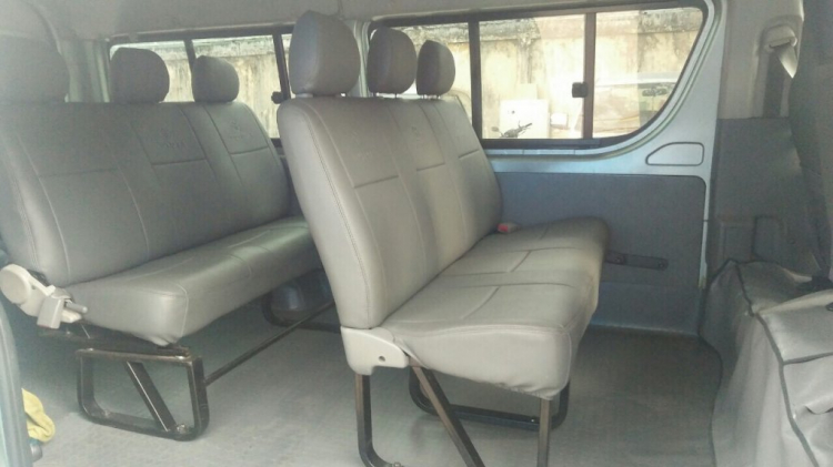 Bán xe TOYOTA HIACE đời 2011