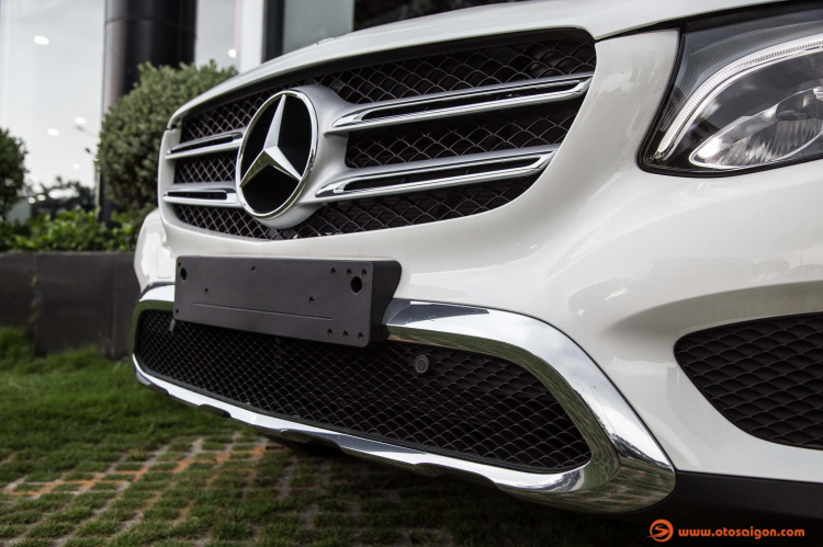 So sánh sự khác biệt giữa Mercedes-Benz GLC 200 mới và GLC 250 4Matic