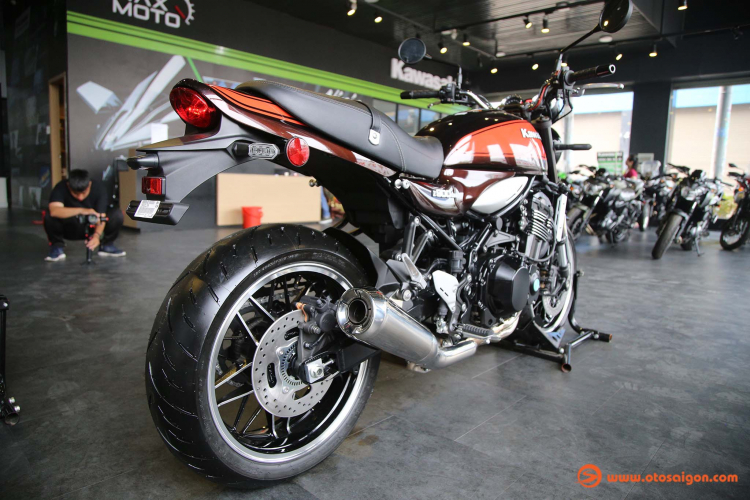 Cận cảnh Kawasaki Z900RS giá 395 triệu, đối thủ của BMW R NineT