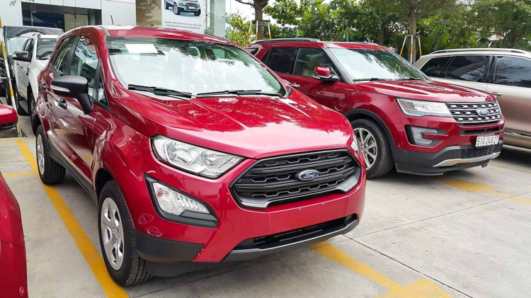 Ford EcoSport Ambiente 1.5 MT phiên bản giá rẻ 545 triệu đồng; thích hợp để chạy dịch vụ