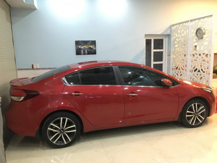 Cần bán xe Kia Cerato 1.6 AT – Đăng ký 1/2017 – Số Km: 11,650