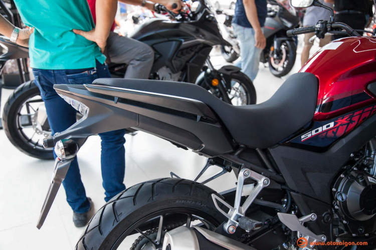[Clip] Cận cảnh mẫu Mini - Adventure Honda CB500X có giá 180 triệu đồng