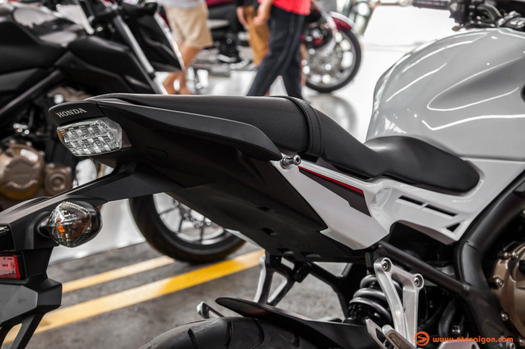 [Clip] Honda CB650F chính hãng, giá 226 triệu đồng, đặt cọc trước và nhận xe trong tháng 06