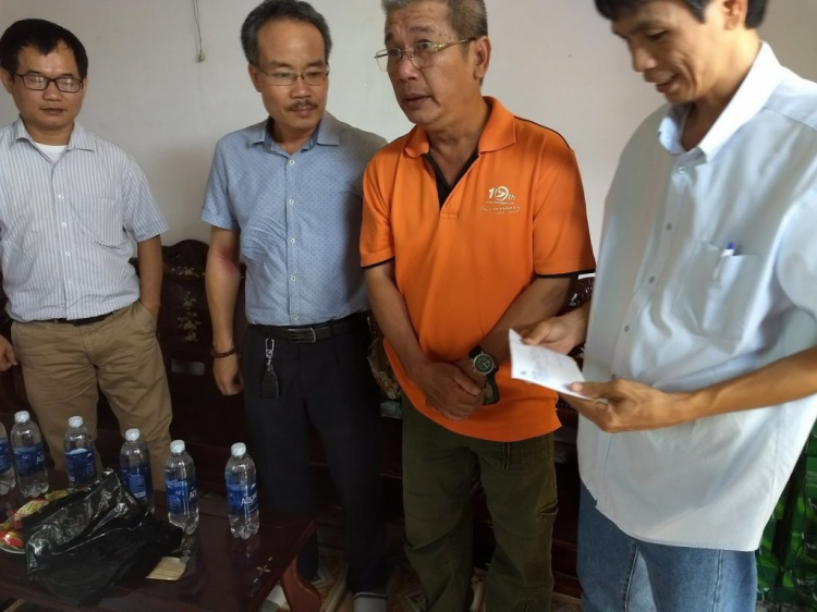 TIẾP NHẬN CHUYỂN GIAO TIỀN PHÚNG ĐIẾU TỚI GIA ĐÌNH HIỆP SĨ ĐƯỜNG PHỐ TỬ NẠN - Đã khoá sổ TIẾP NHẬN CHUYỂN GIAO TIỀN PHÚNG ĐIẾU TỚI GIA ĐÌNH HIỆP SĨ ĐƯỜNG PHỐ TỬ NẠN - Đã khoá sổ