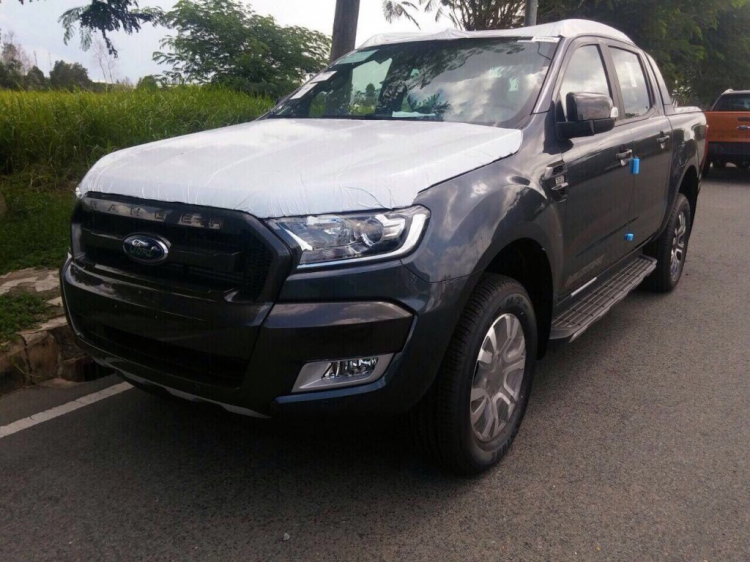 GIÁ KHUYẾN MÃI NEW RANGER - RAPTOR 2018 - TẶNG NHIỀU PHẦN QUÀ HẤP DẪN