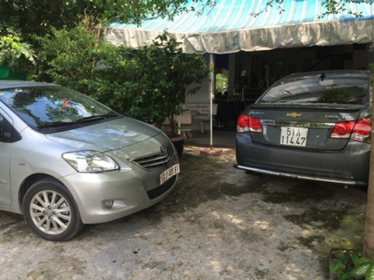 Cruze LS hay Vios E 2014