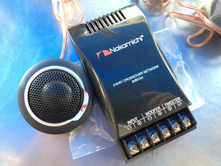 Nâng cấp âm thanh DYNAUDIO cho Focus Nâng cấp âm thanh DYNAUDIO cho Focus