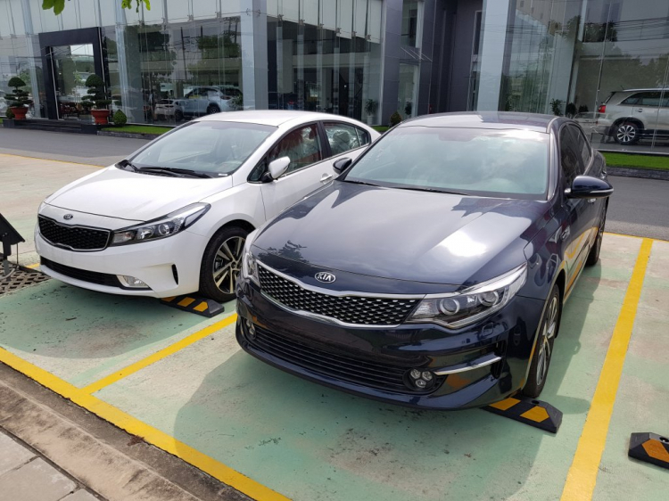 Kia Optima (K5) độ bodykit độc đáo tại TP.HCM