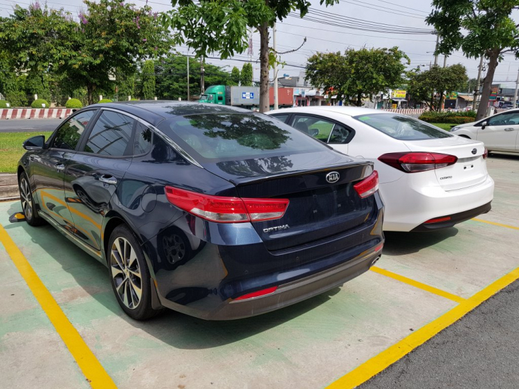 Kia Optima (K5) độ bodykit độc đáo tại TP.HCM