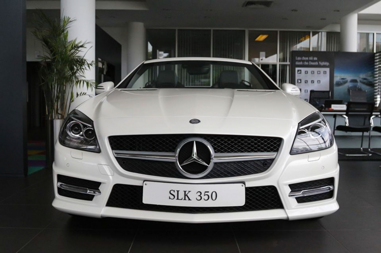 Mercedes-Benz SLK 350 CarbonLOOK Edition: Phiên bản đặc biệt cuối của dòng SLK tại Việt Nam
