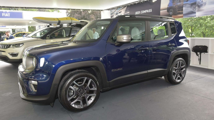 Ảnh thực tế SUV cỡ nhỏ Jeep Renegade phiên bản nâng cấp 2019 tại châu Âu