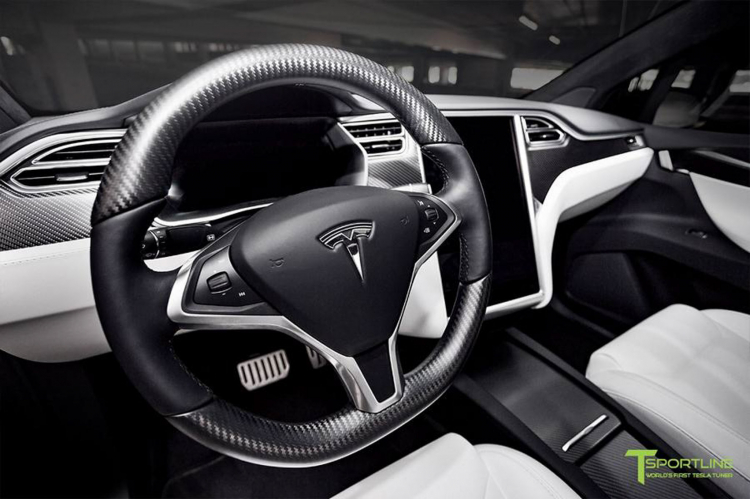 SUV chạy điện Tesla Model X P100D thêm đẹp mắt hơn khi qua bàn tay hãng độ T Sportline