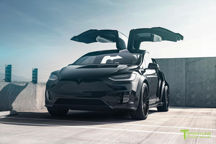 SUV chạy điện Tesla Model X P100D thêm đẹp mắt hơn khi qua bàn tay hãng độ T Sportline