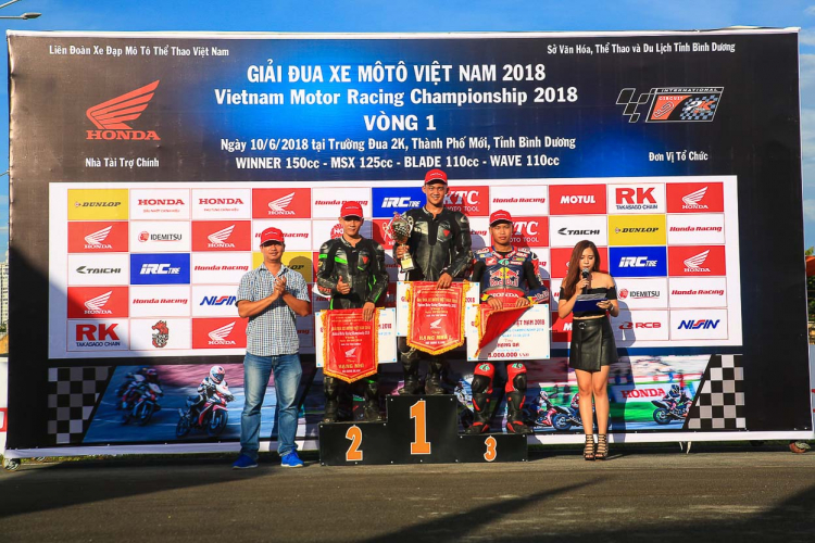 Chặng 1 Giải đua xe mô tô Việt Nam 2018: Vũ điệu của tốc độ Chặng 1 Giải đua xe mô tô Việt Nam 2018: Vũ điệu của tốc độ