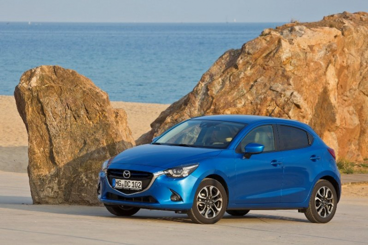 Cận cảnh Mazda2 2015 phiên bản Châu Âu Cận cảnh Mazda2 2015 phiên bản Châu Âu