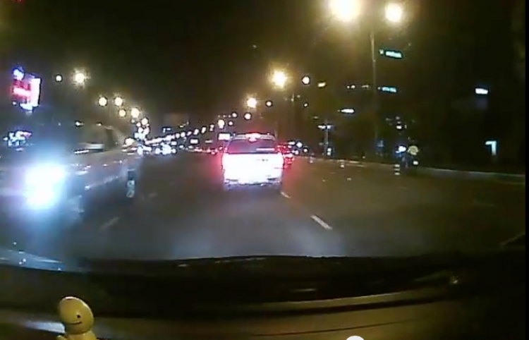 Cả nhà em mém tiêu với thằng khùng !!!