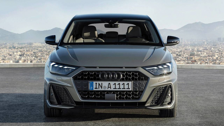 So sánh Audi A1 Sportback 2019 với thế hệ trước: Mẫu xe nhỏ, thay đổi lớn