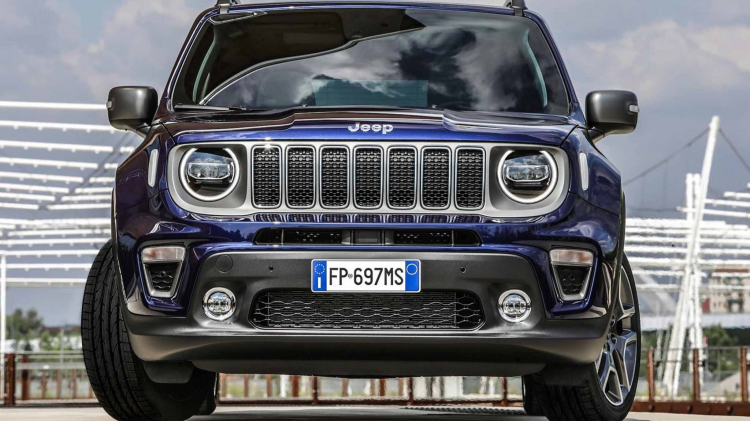 SUV cỡ nhỏ Jeep Renegade 2019 mới; kiểu dáng nam tính; nhiều phiên bản động cơ