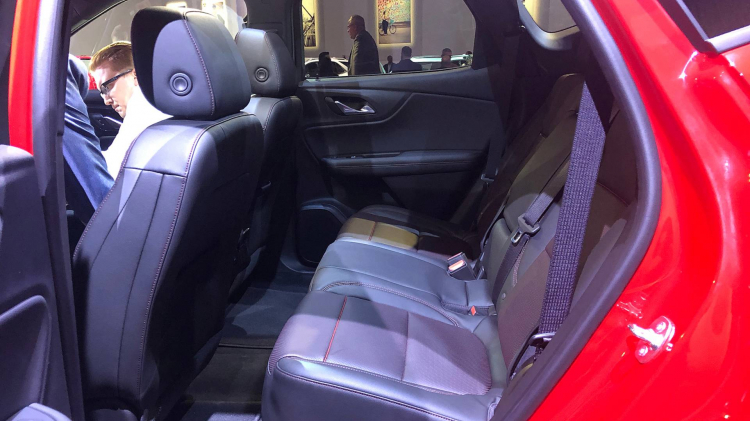 Chevrolet Blazer 2019 chính thức ra mắt: ngoại hình thể thao, động cơ V6 300 mã lực Chevrolet Blazer 2019 chính thức ra mắt: ngoại hình thể thao, động cơ V6 300 mã lực