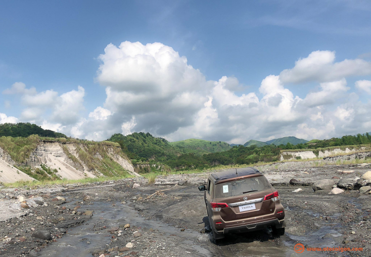 OtoSaigon-Nissan-Terra-Off-road-Clark-Philippines-1.jpg