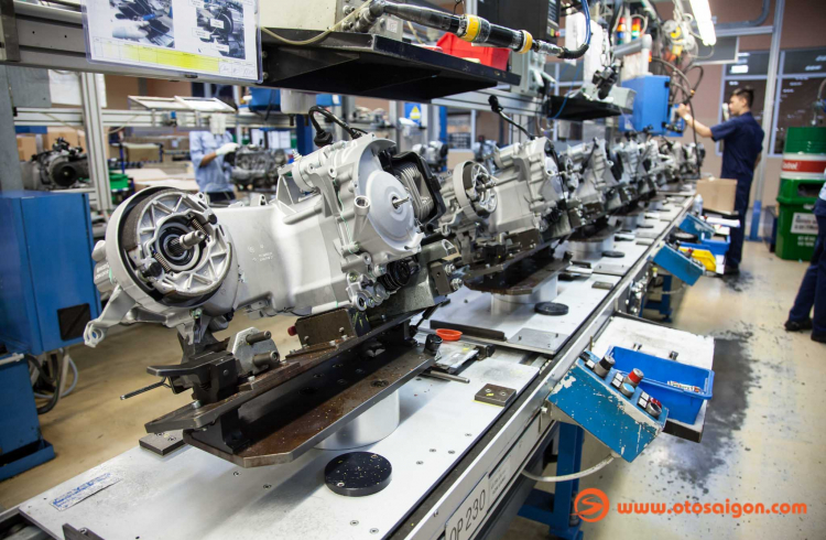 Tham quan nhà máy Piaggio Việt Nam tại tỉnh Vĩnh Phúc; hiện đại và ngăn nắp Tham quan nhà máy Piaggio Việt Nam tại tỉnh Vĩnh Phúc; hiện đại và ngăn nắp