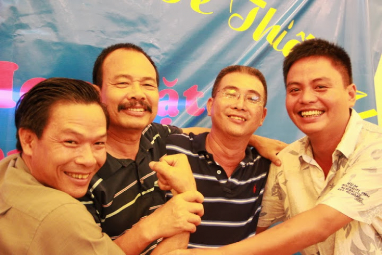Thông báo từ nhiệm.