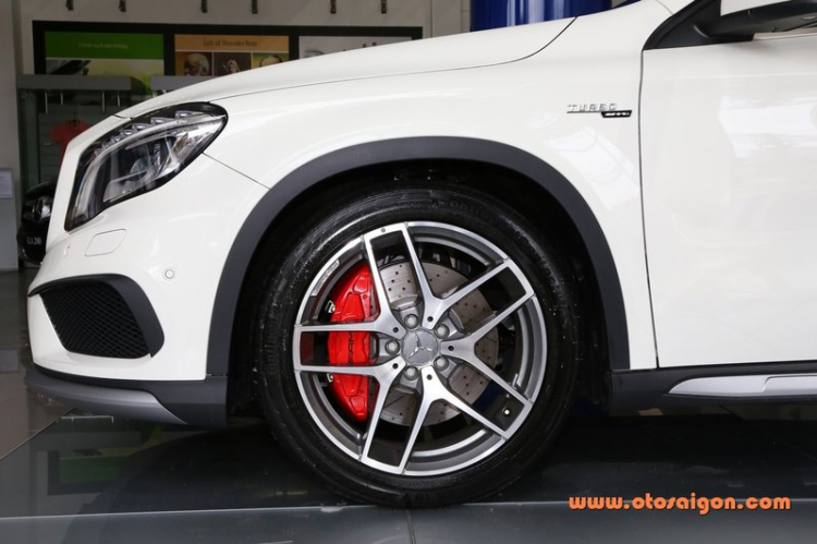 Mercedes-Benz GLA-Class trình làng tại Haxaco