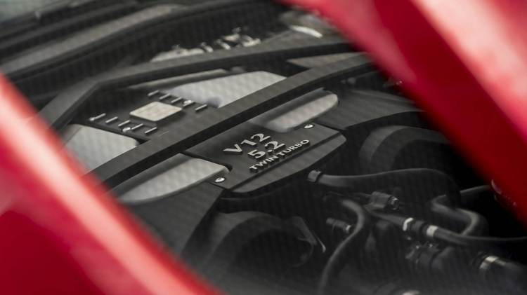 Aston Martin DBS Superleggera mạnh 715 mã lực chính thức ra mắt