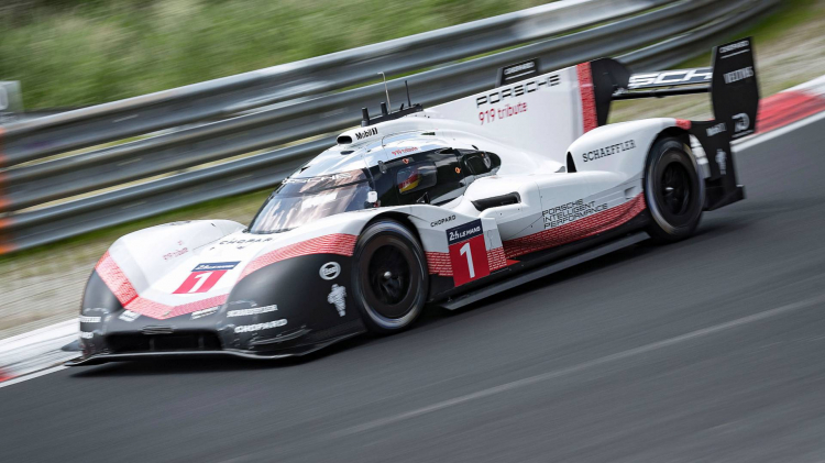 Xe đua LeMans của Porsche phá kỷ lục 1 vòng nhanh nhất Nurburgring đã tồn tại 35 năm