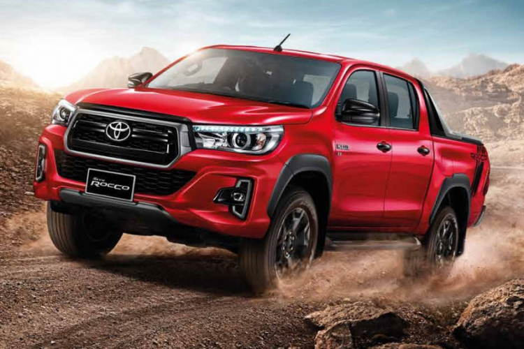 Toyota Hilux mới phân phối 3 phiên bản tại Việt Nam