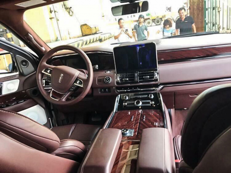 Lincoln Navigator 2018, đối thủ Lexus LX570 "hét giá" 9 tỷ tại Việt Nam