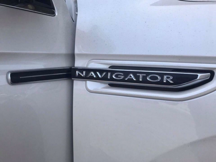 Lincoln Navigator 2018, đối thủ Lexus LX570 "hét giá" 9 tỷ tại Việt Nam