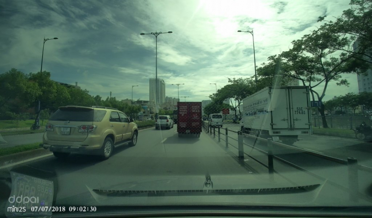 Các tính năng cần biết khi chọn mua camera hành trình Các tính năng cần biết khi chọn mua camera hành trình