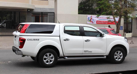 Thung-xe-Navara.jpg