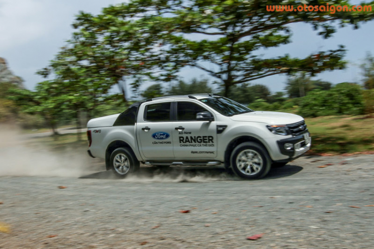 Ford Ranger Wildtrak 3.2: Bán tải hay SUV ?