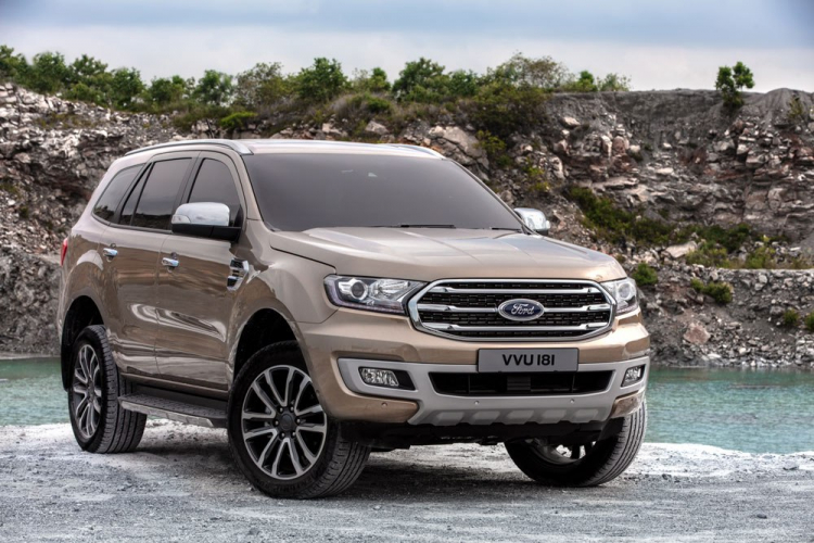 Ford Everest facelift ra mắt tại Thái Lan, giá từ 910 triệu đồng