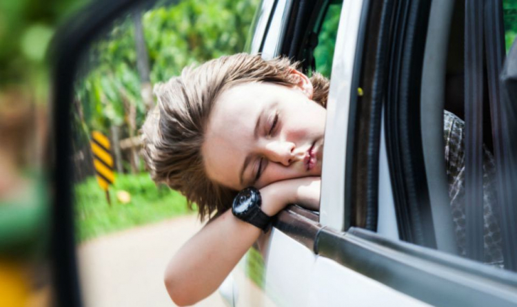 Xin kinh nghiệm chống say xe ô tô cho trẻ em