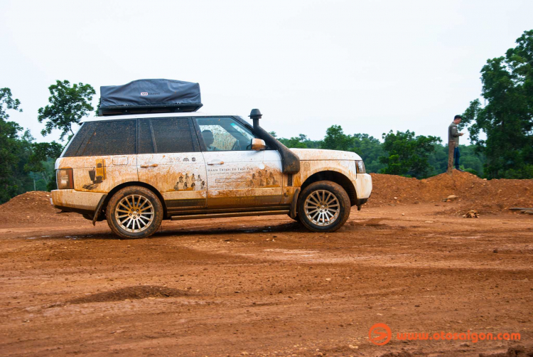 Dàn xe Land Rover Range Rover của Trung Nguyên thử sức off-road tại Đồng Mô, Hà Nội Dàn xe Land Rover Range Rover của Trung Nguyên thử sức off-road tại Đồng Mô, Hà Nội
