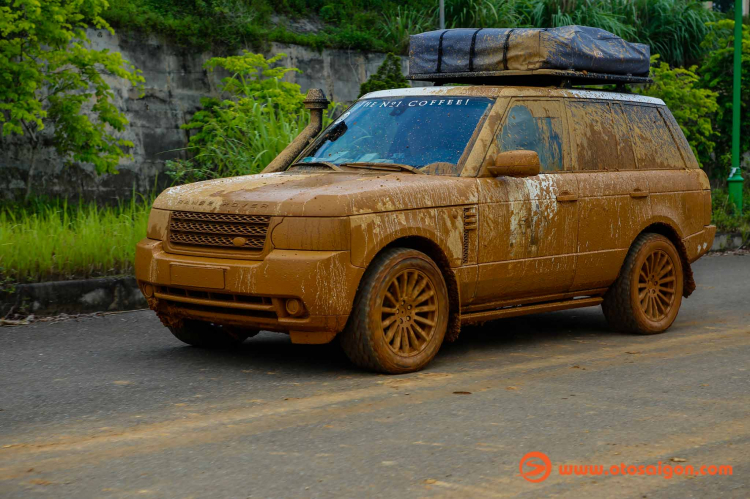 Dàn xe Land Rover Range Rover của Trung Nguyên thử sức off-road tại Đồng Mô, Hà Nội