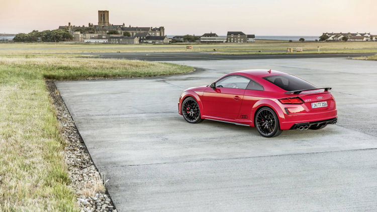 Audi TT 2019: tinh chỉnh thiết kế, thêm động cơ và trang bị