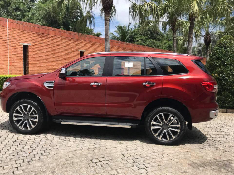 Ford Everest 2018 xuất hiện tại Việt Nam