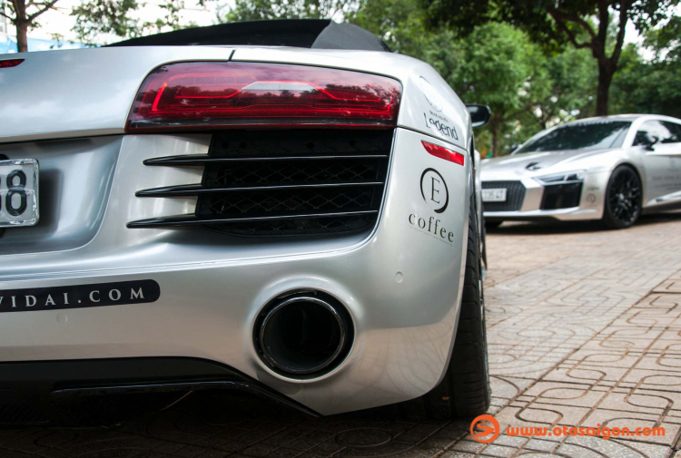 Cặp đôi Audi R8 V10 của Trung Nguyen Legend