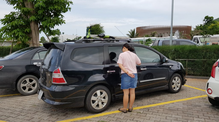Tìm ace chơi xe Nissan Grand Livina Tìm ace chơi xe Nissan Grand Livina